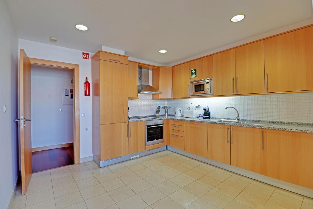 Apartment Modern With Pool By Homing Albufeira